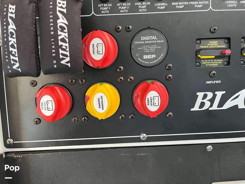 Slide: The Image of Battery Switch - 13591836