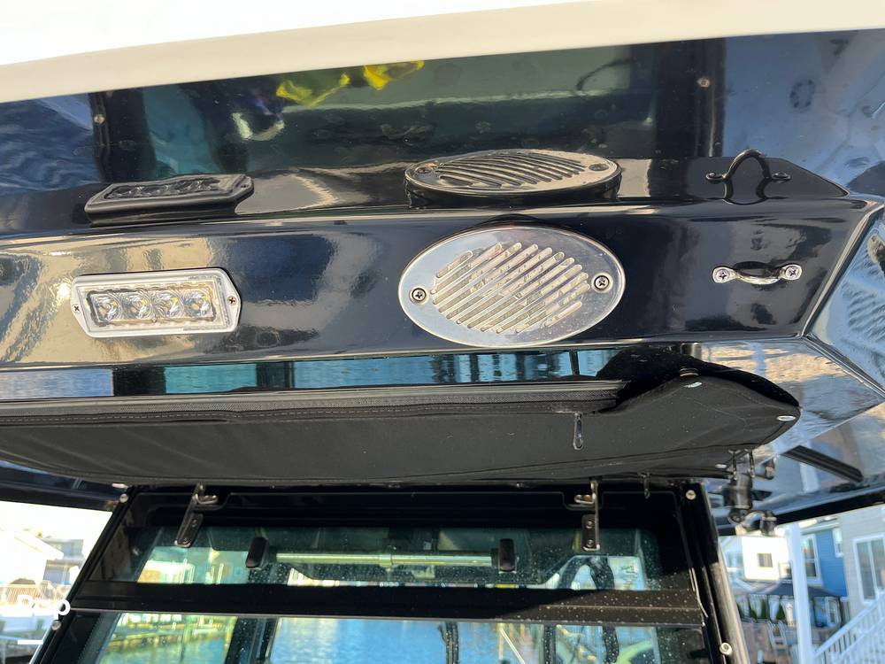 Slide: The Image of VHF Speaker - 13591859
