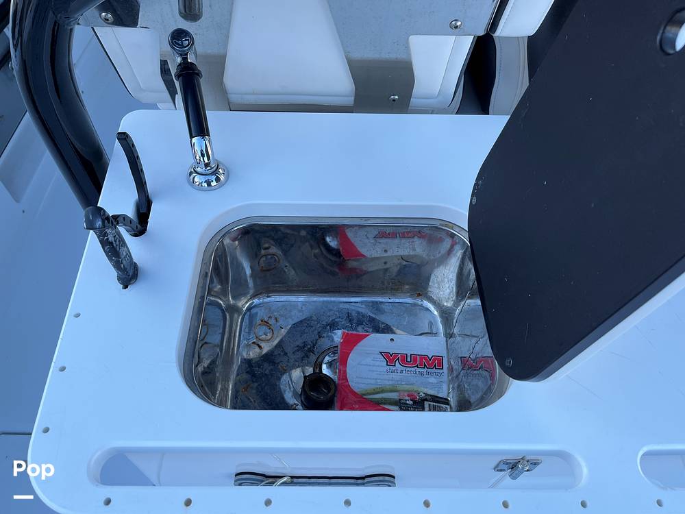 Slide: The Image of Blackfin 302 CC 2022 - 13590874