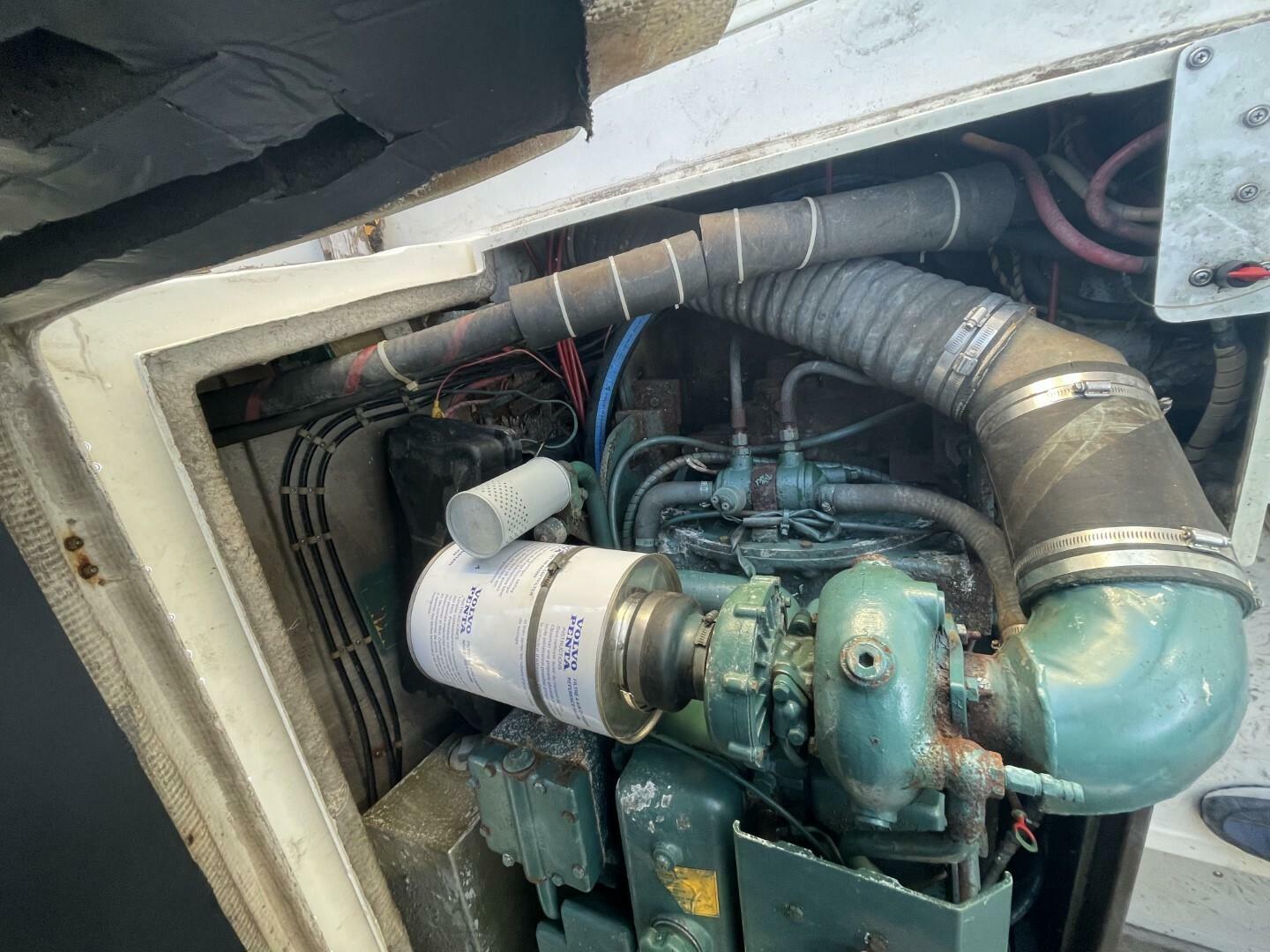 Slide: The Image of Blackfin 32 1985 - 5161016