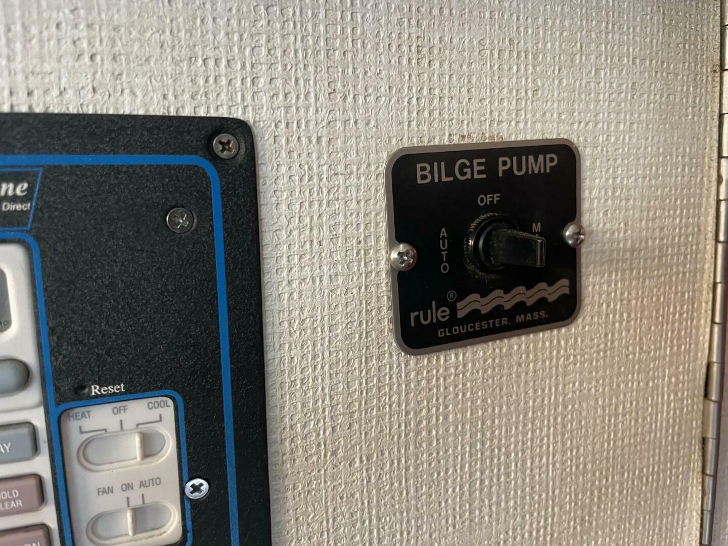 Slide: The Image of Blackfin 32 1985 - 5161033