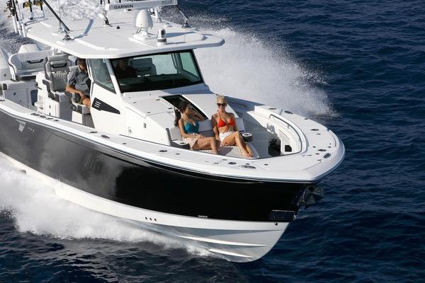 Slide: The Image of Blackfin 400 CC 2024 - 2