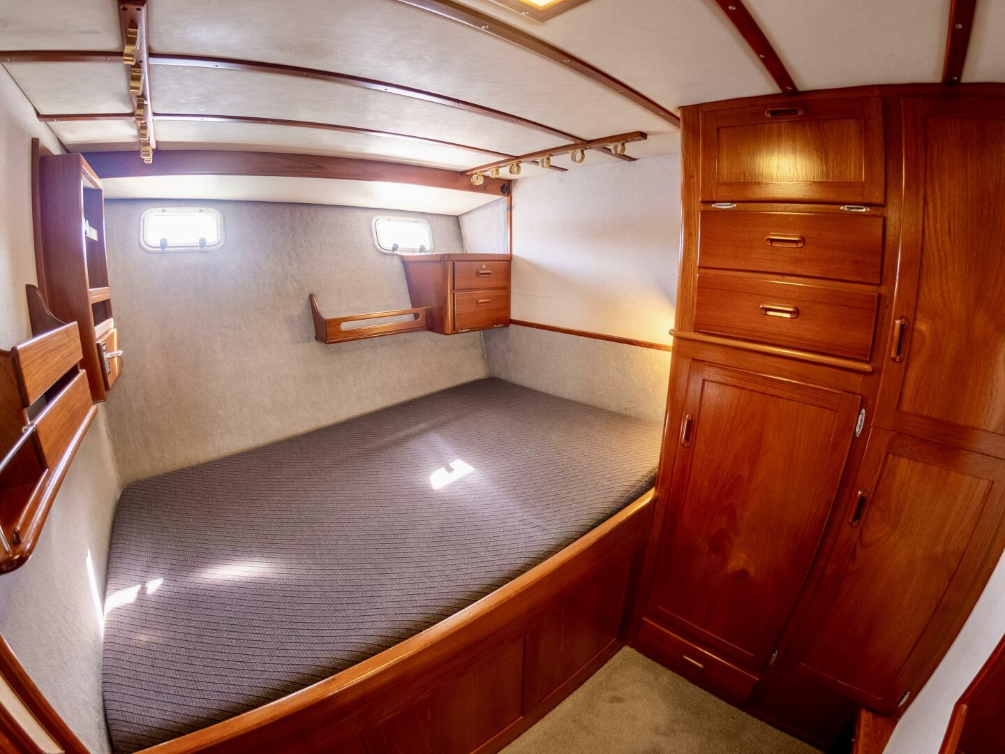 Slide: The Image of 1990 Blackman 51 Custom Pilothouse "HANA PA'A - 4805486