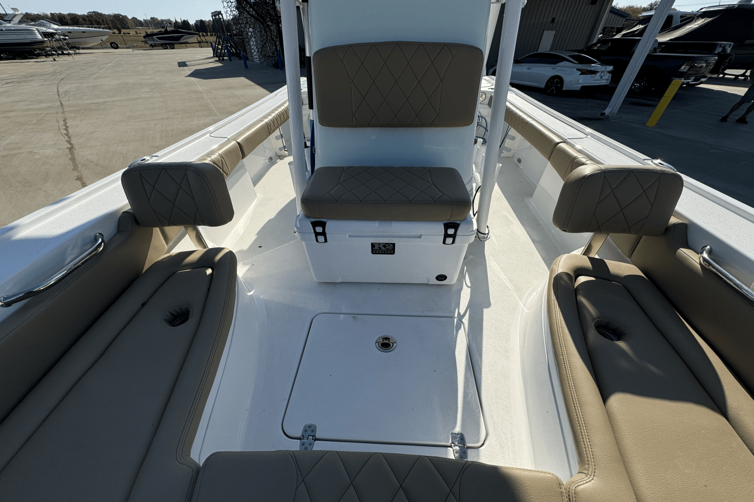 Slide: The Image of Blazer 2440 2023 - 16