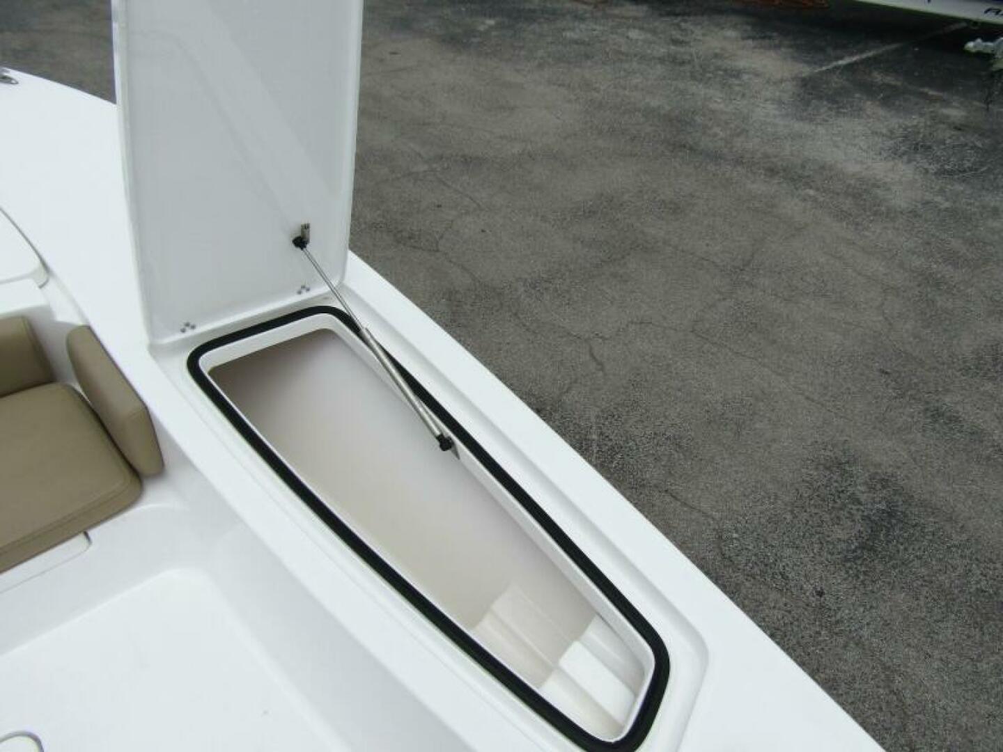 Slide: The Image of Blazer Bay 2550 GTS 2025 - 5372524
