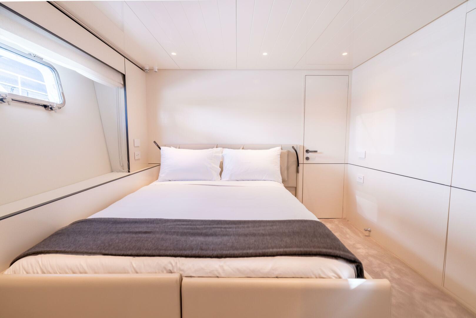 Slide: The Image of Cabin - 5173925