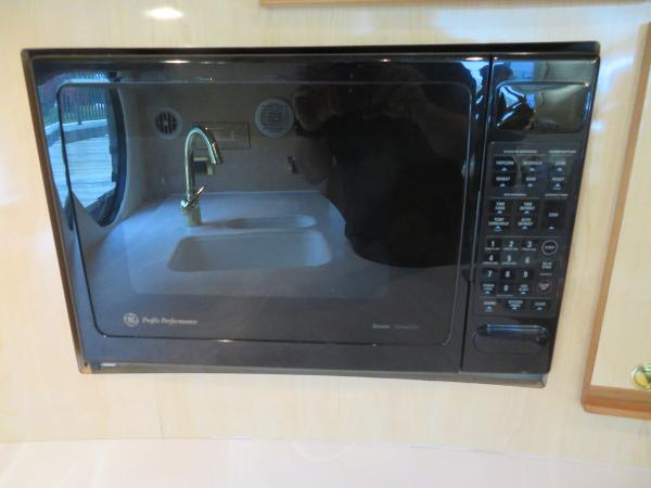 Slide: The Image of Bluewater 5800 2000 - 68