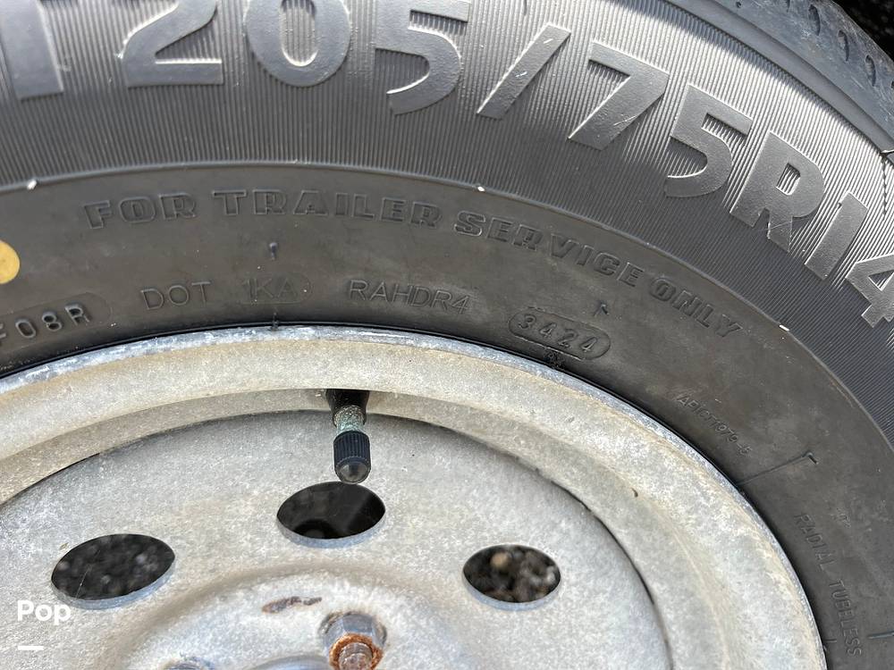 Slide: The Image of Tire Date Code - 15601745