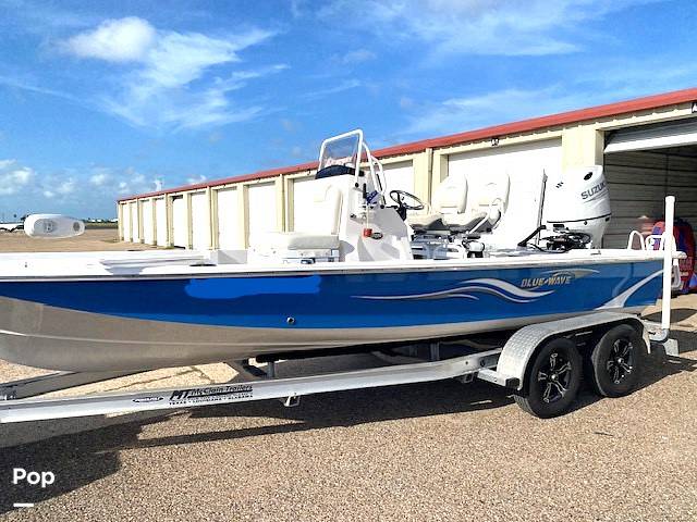 Slide: The Image of Blue Wave 2200 STL 2020 - 15674485