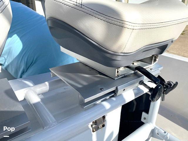 Slide: The Image of Blue Wave 2200 STL 2020 - 15674564