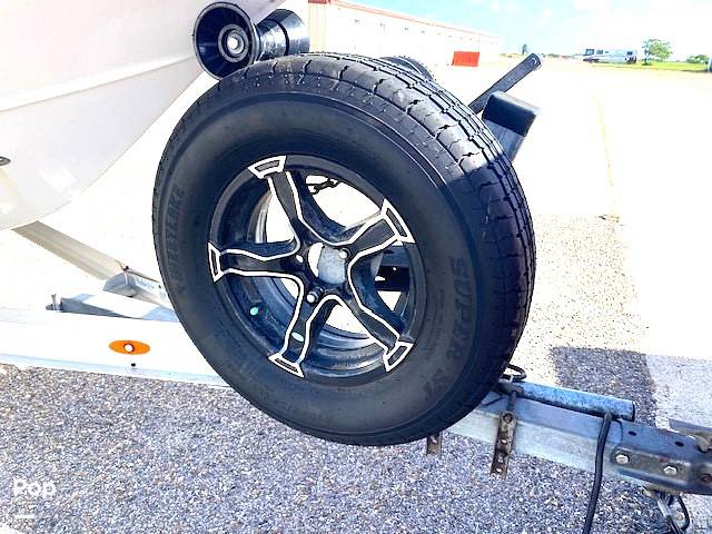 Slide: The Image of Blue Wave 2200 STL 2020 - 15675428