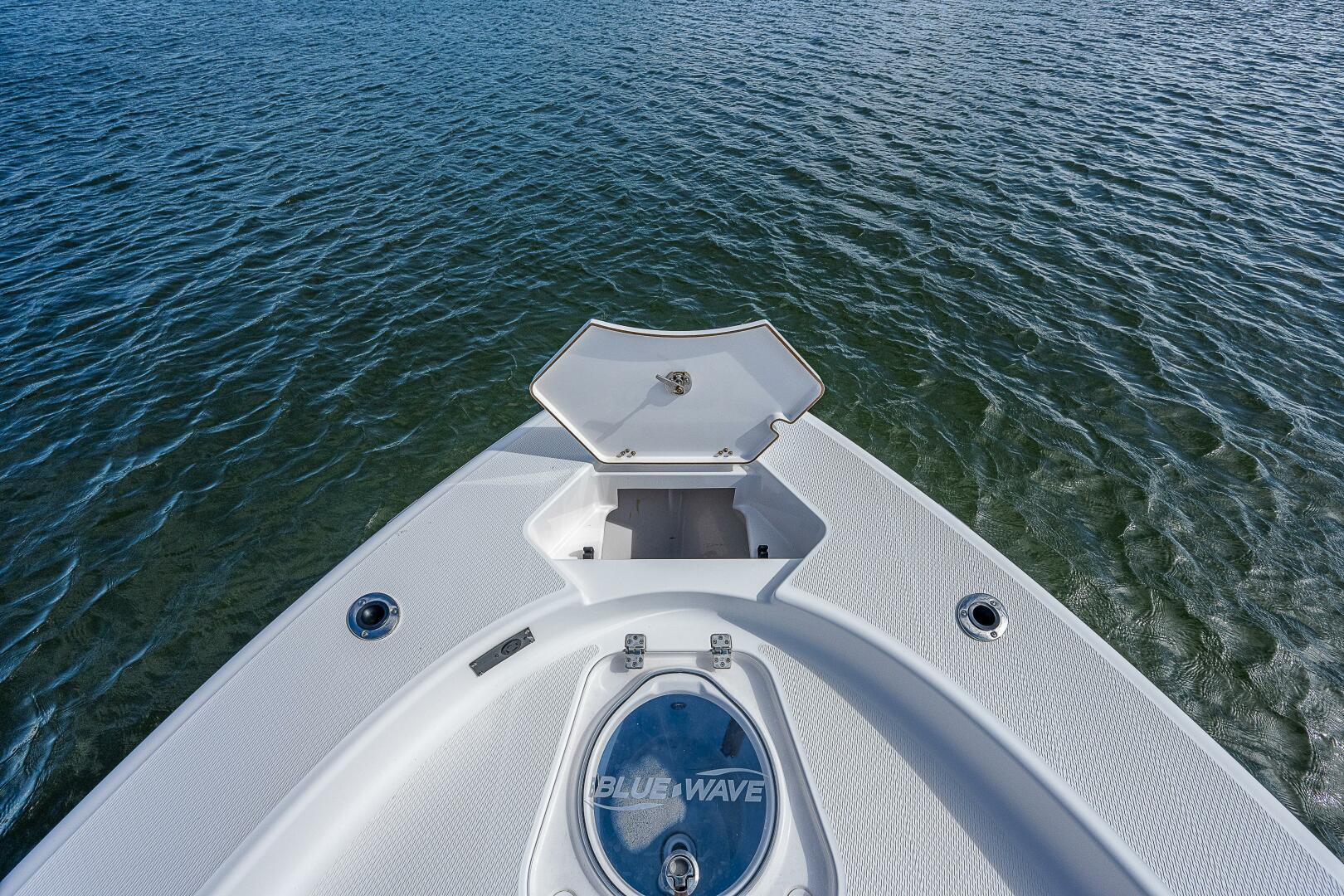 Slide: The Image of Blue Wave 2800 Pure Hybrid 2019 - 4255390