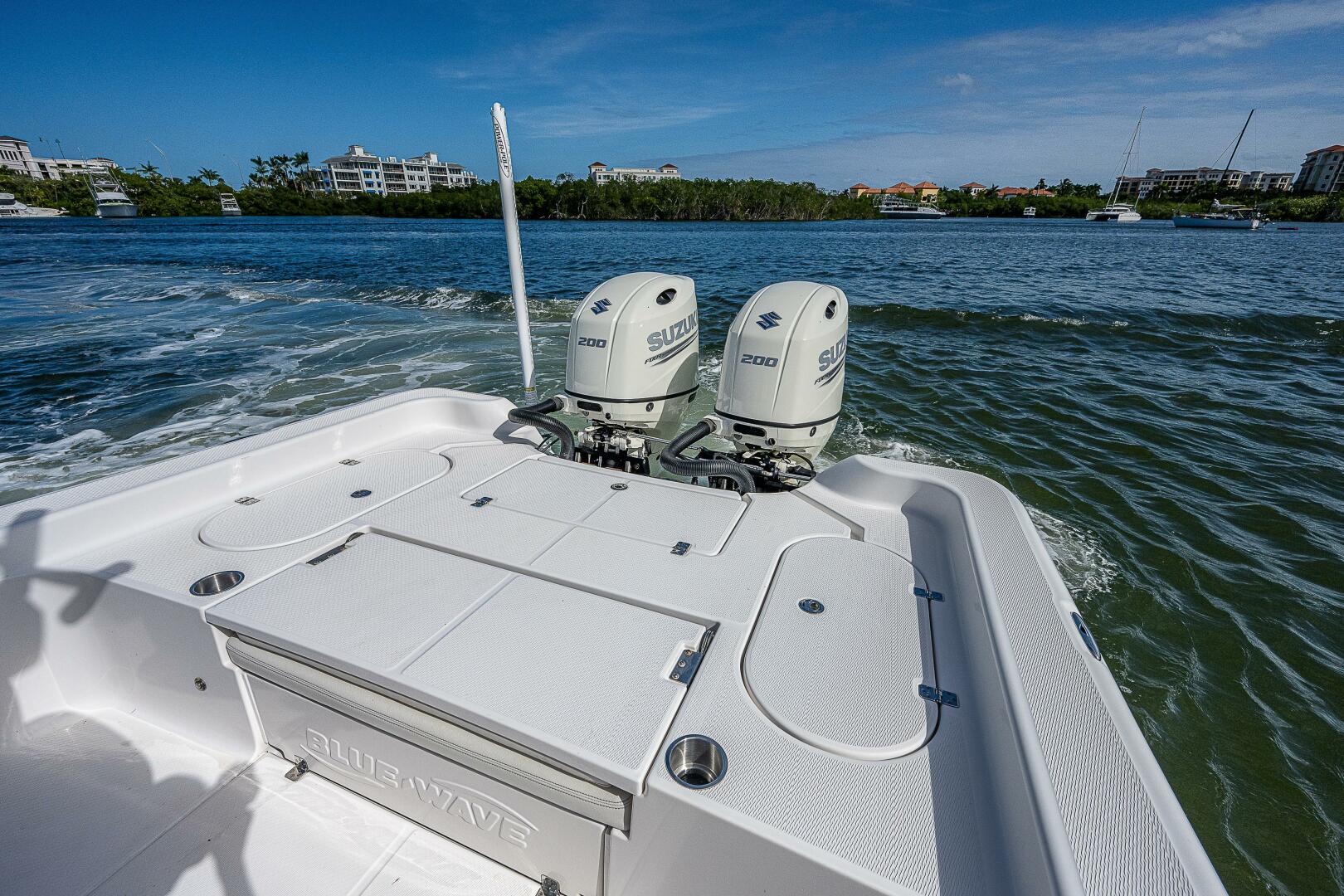Slide: The Image of Blue Wave 2800 Pure Hybrid 2019 - 4255392