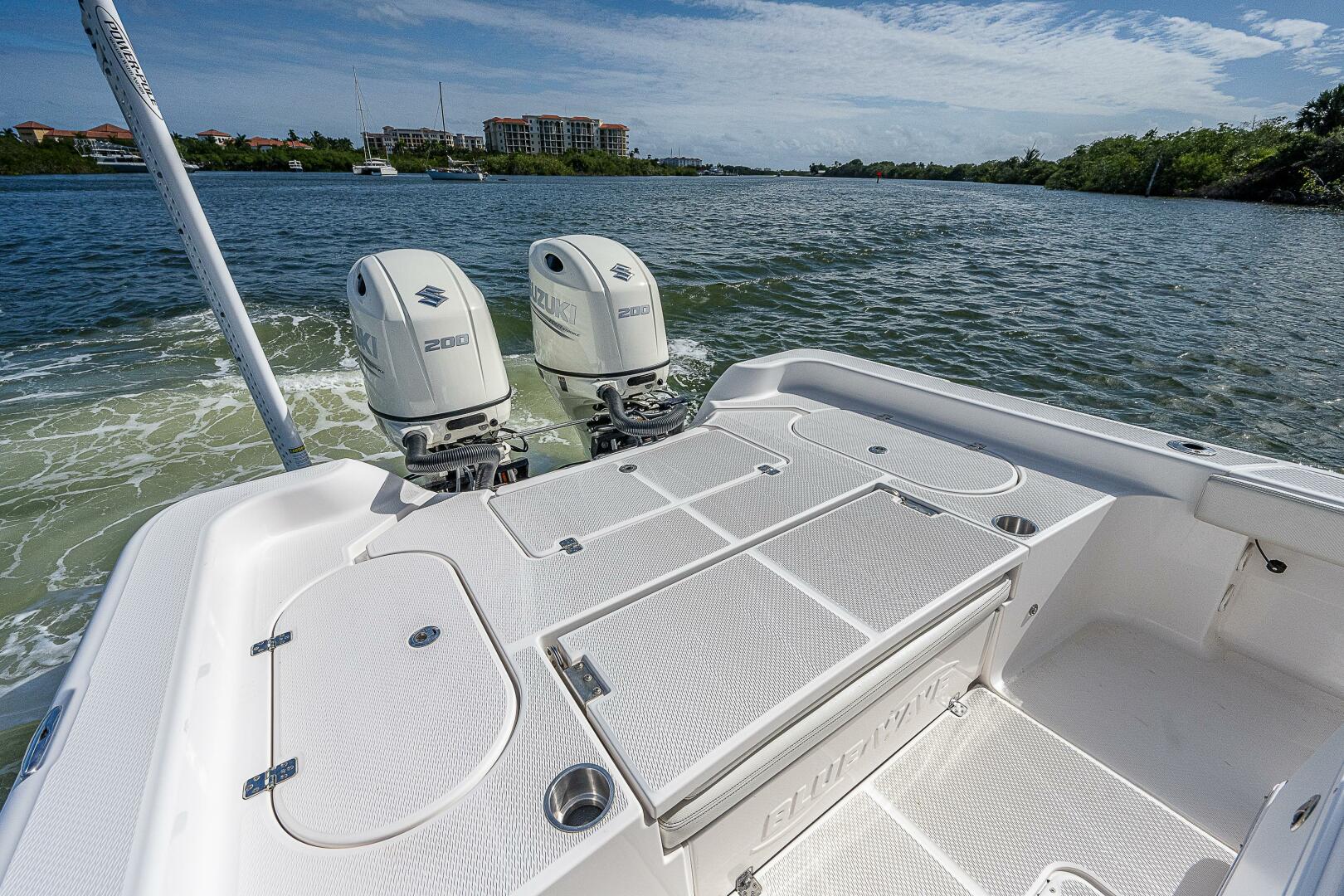 Slide: The Image of Blue Wave 2800 Pure Hybrid 2019 - 4255393