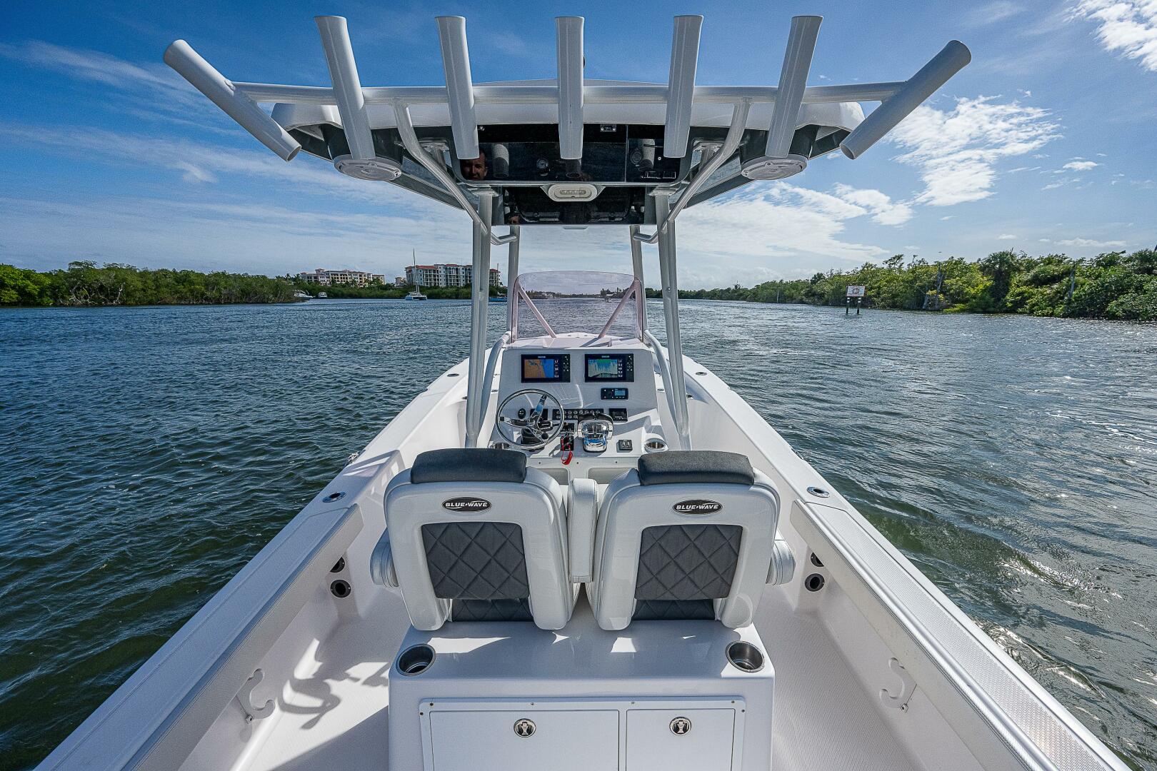 Slide: The Image of Blue Wave 2800 Pure Hybrid 2019 - 4255397