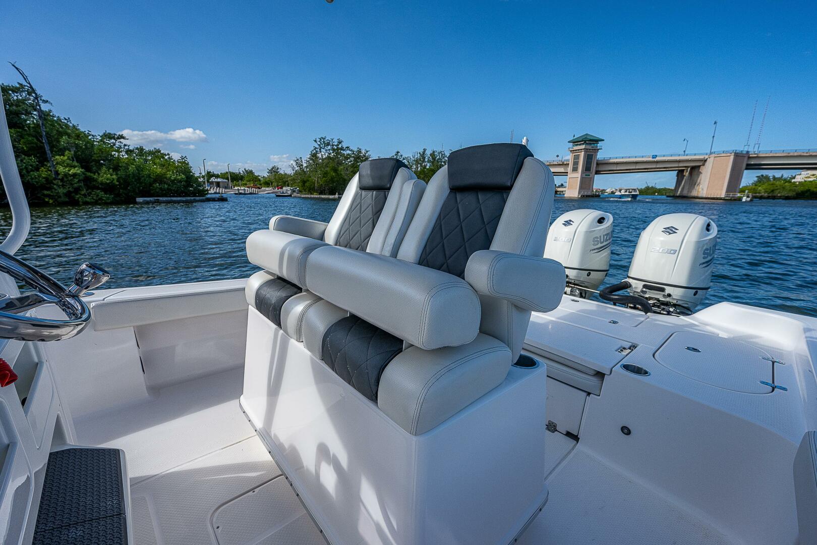 Slide: The Image of Blue Wave 2800 Pure Hybrid 2019 - 4255399