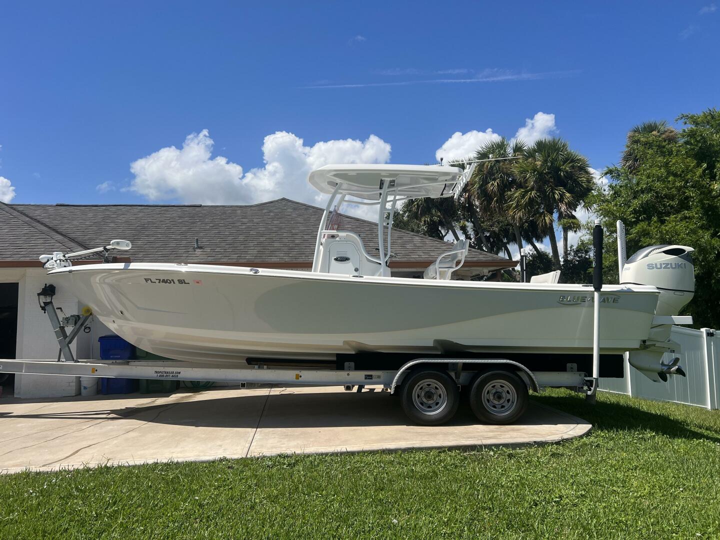 Slide: The Image of Blue Wave 2800 Pure Hybrid 2019 - 4364045