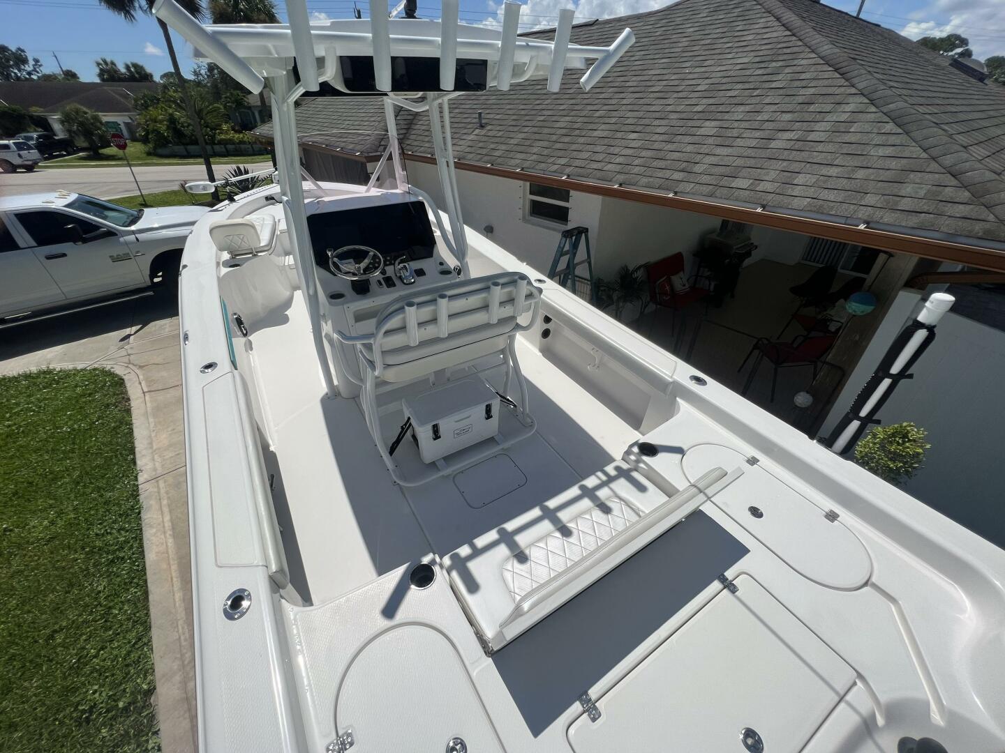 Slide: The Image of Blue Wave 2800 Pure Hybrid 2019 - 4364076