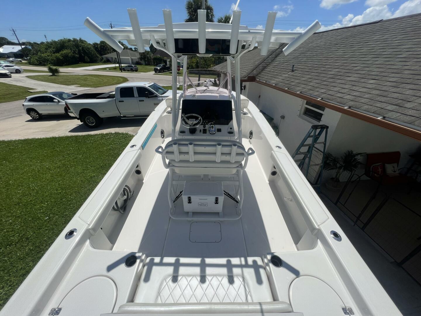 Slide: The Image of Blue Wave 2800 Pure Hybrid 2019 - 4364077