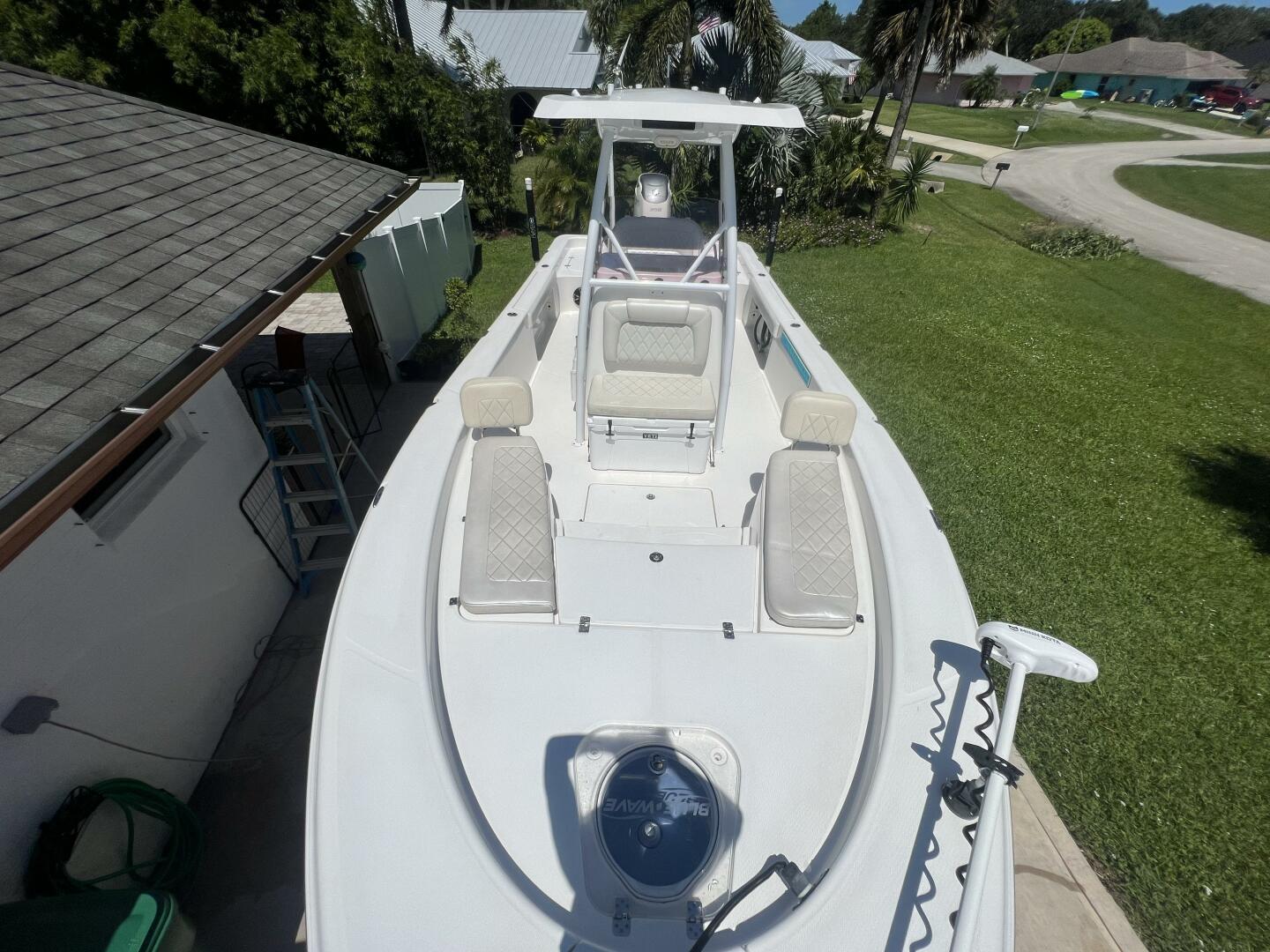 Slide: The Image of Blue Wave 2800 Pure Hybrid 2019 - 4364094