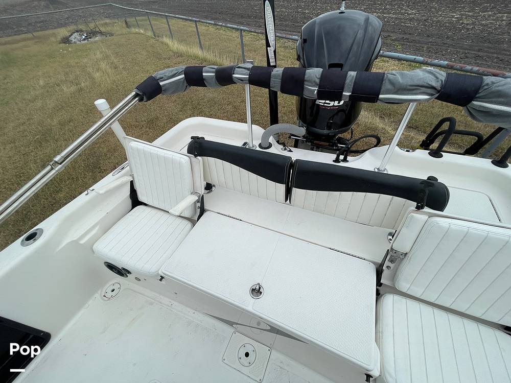 Slide: The Image of Flip Down Passenger Seat - 14962223