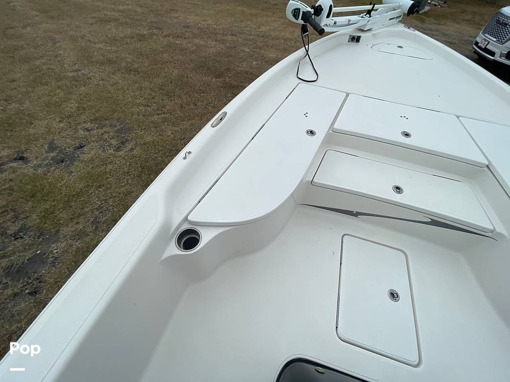 Slide: The Image of Beverage Holder/cleat Pull Up/compartment Storage/trolling Motor - 14962274