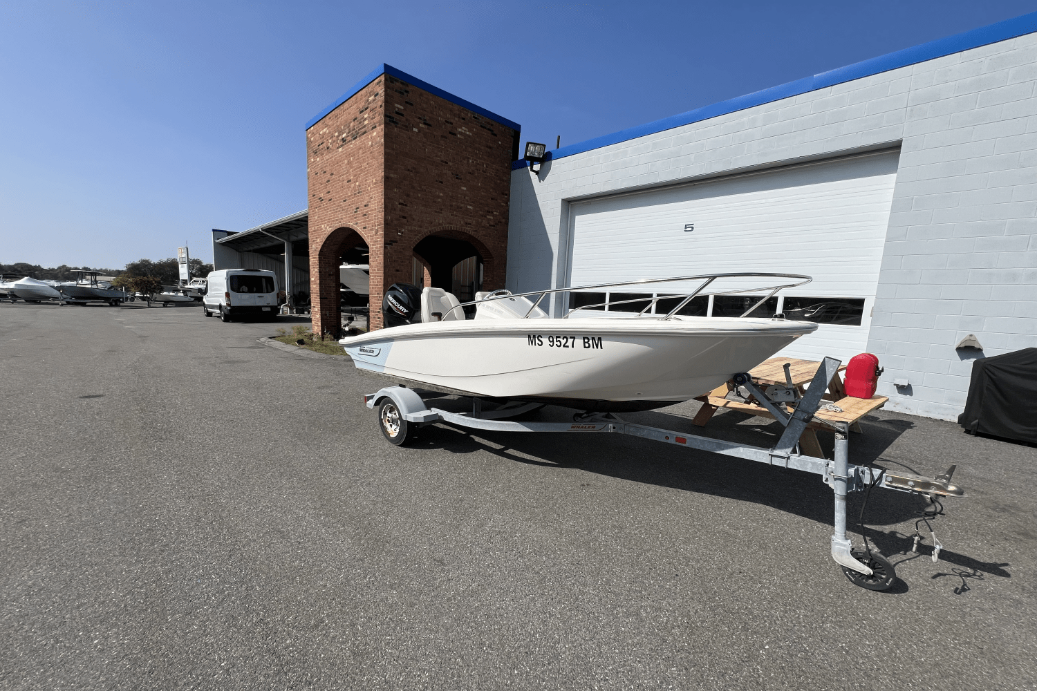 Slide: The Image of Boston Whaler 130 Super Sport 2020 - 1