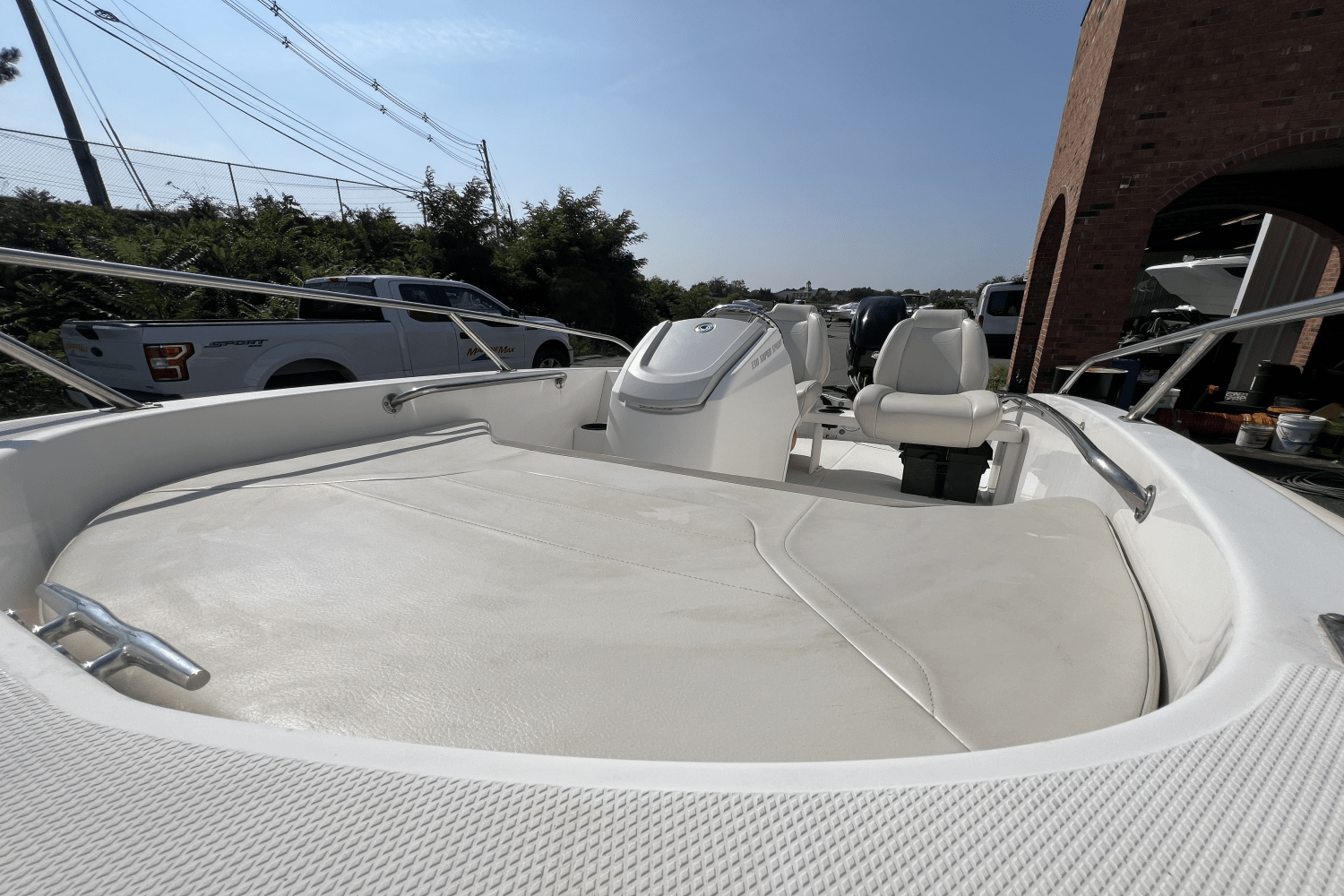 Slide: The Image of Boston Whaler 130 Super Sport 2020 - 12