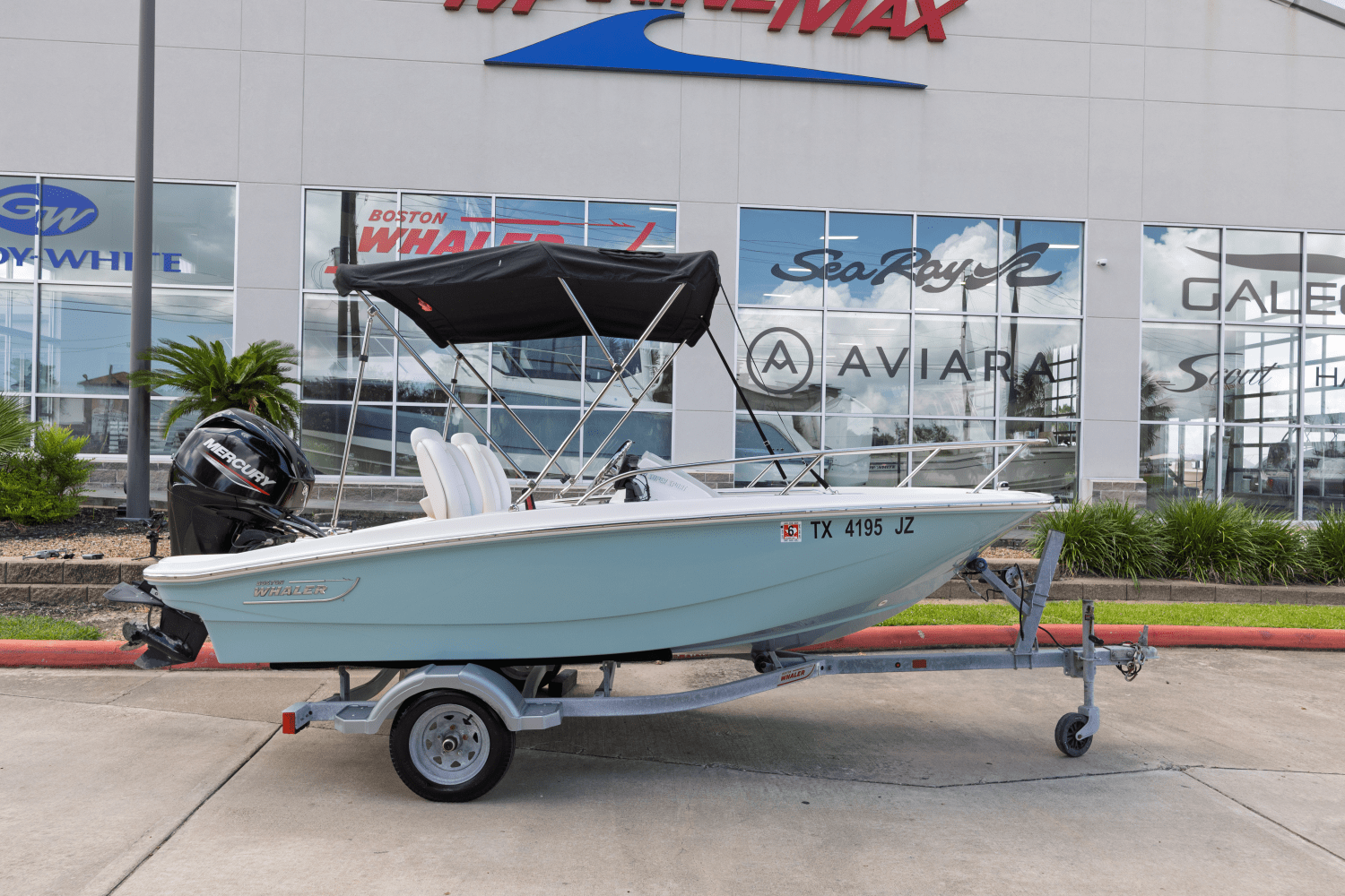 Slide: The Image of Boston Whaler 130 Super Sport 2021 - 0