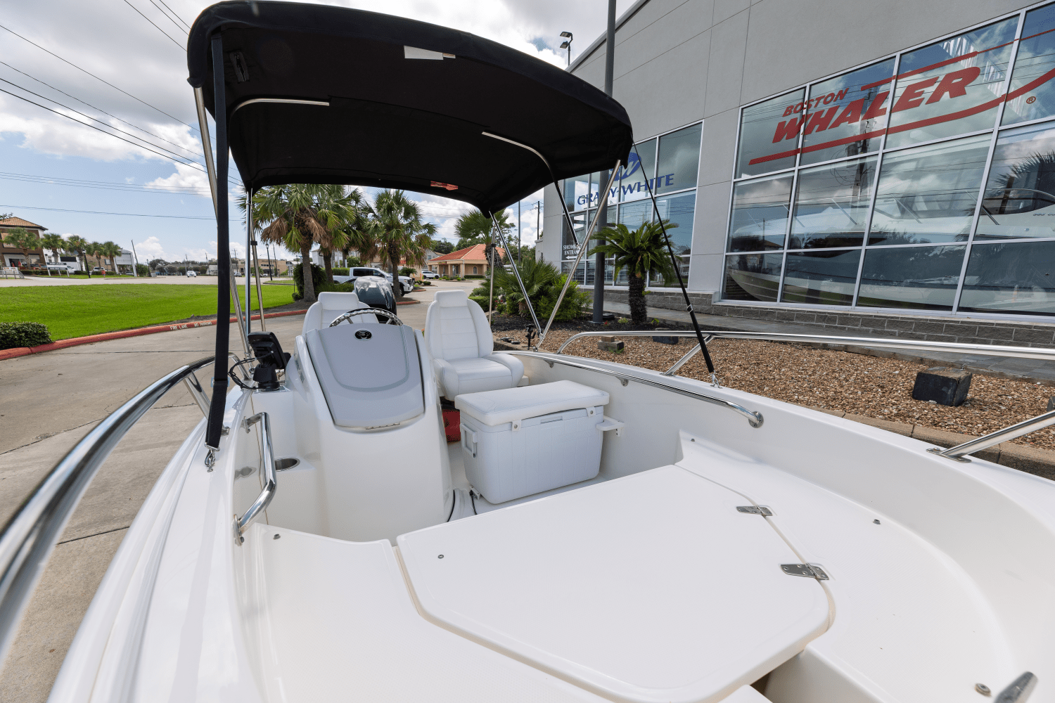 Slide: The Image of Boston Whaler 130 Super Sport 2021 - 2