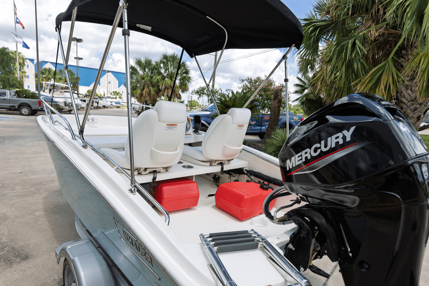 Slide: The Image of Boston Whaler 130 Super Sport 2021 - 9