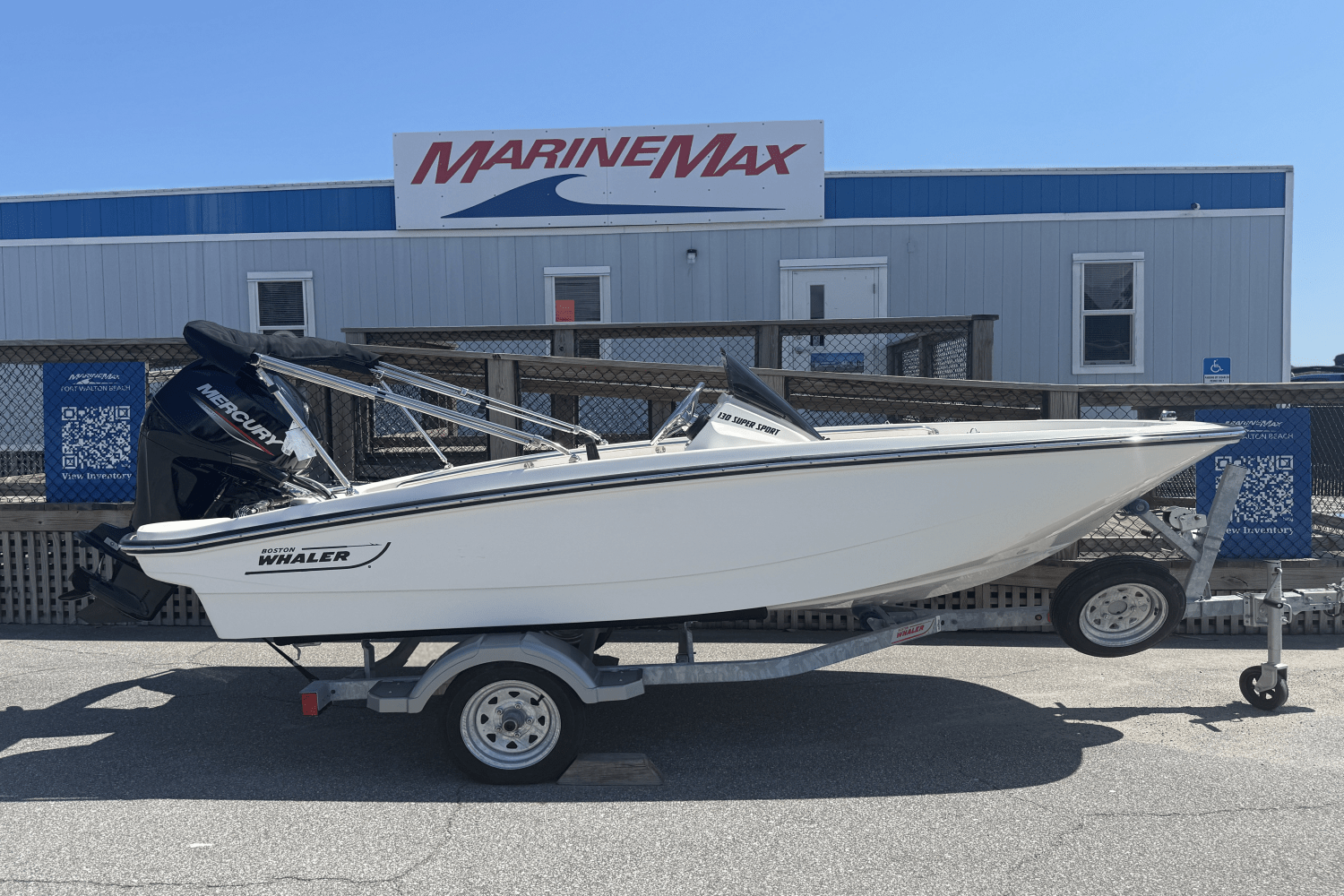 Slide: The Image of Boston Whaler 130 Super Sport 2025 - 0