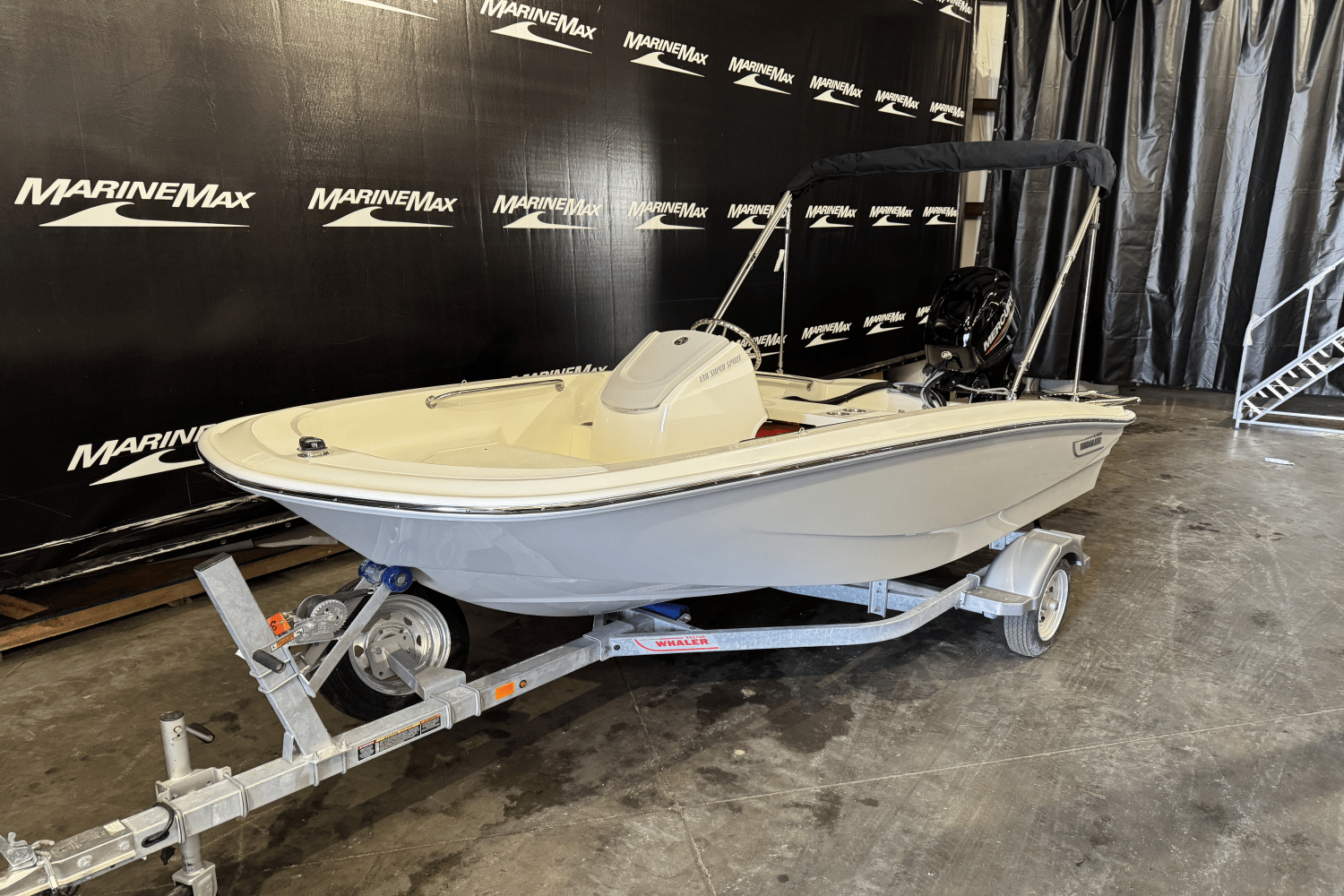 Slide: The Image of Boston Whaler 130 Super Sport 2025 - 0