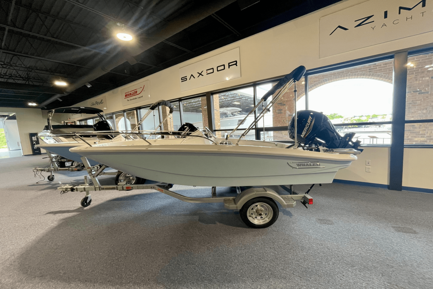 Slide: The Image of Boston Whaler 130 Super Sport 2025 - 0