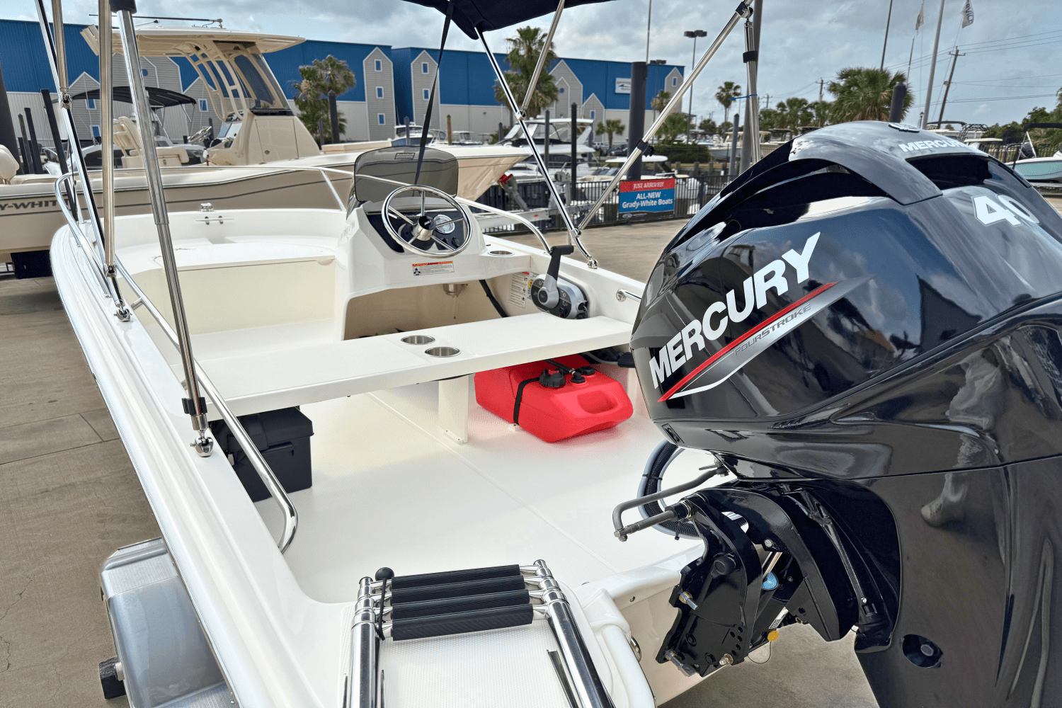 Slide: The Image of Boston Whaler 130 Super Sport 2025 - 1