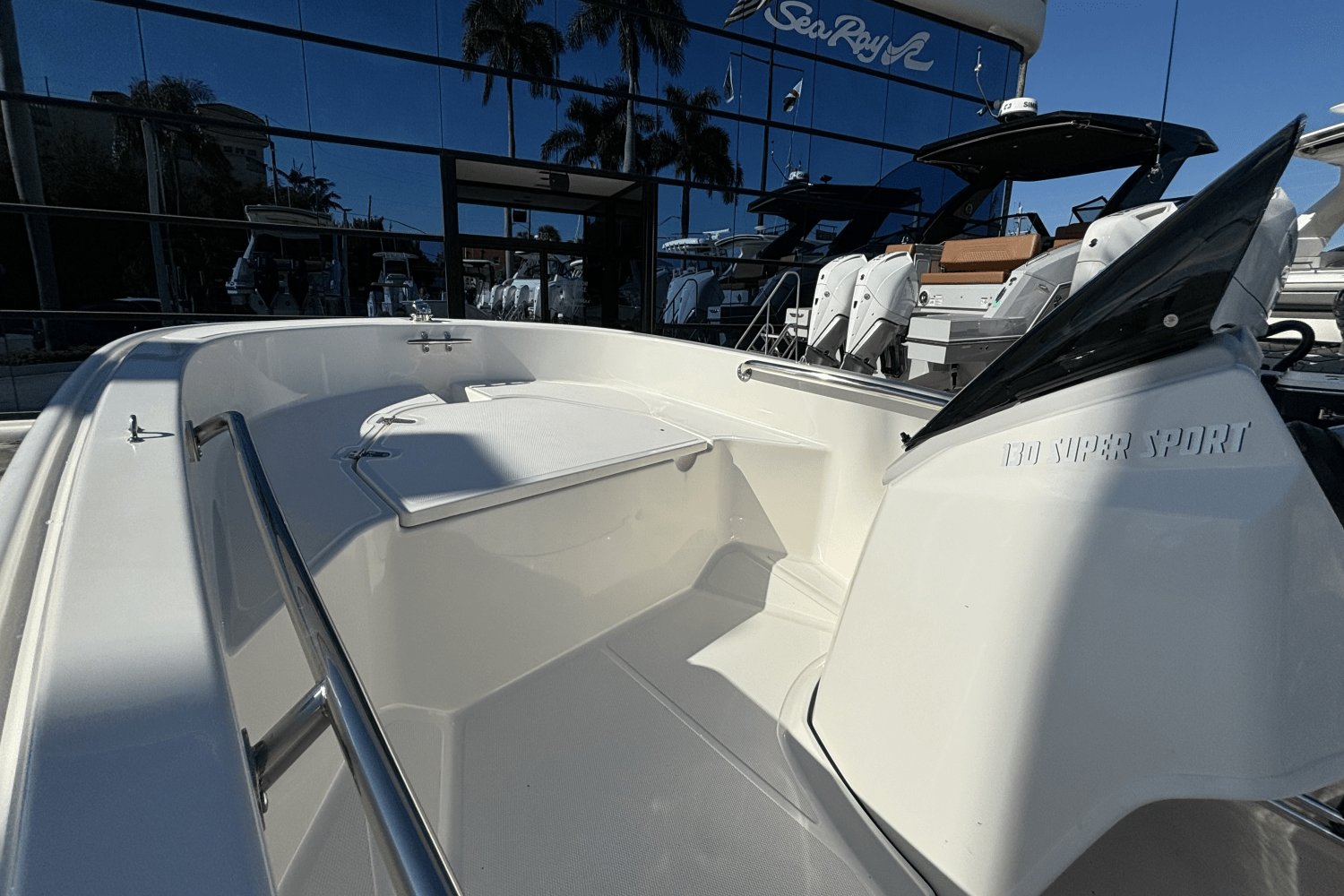 Slide: The Image of Boston Whaler 130 Super Sport 2025 - 11