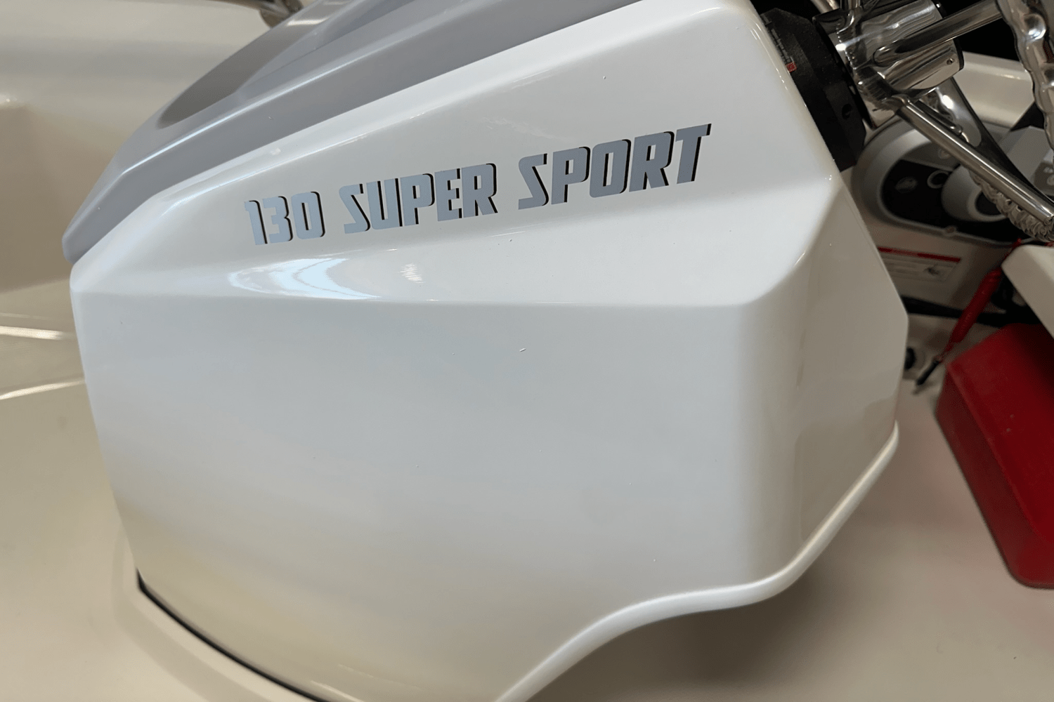 Slide: The Image of Boston Whaler 130 Super Sport 2025 - 12