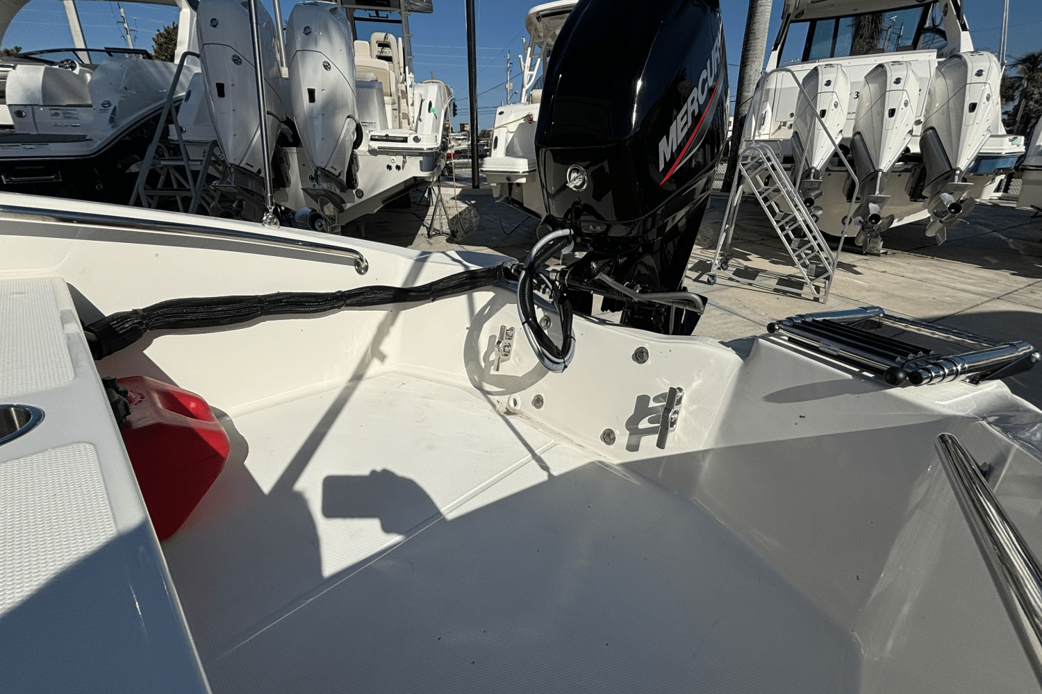 Slide: The Image of Boston Whaler 130 Super Sport 2025 - 12