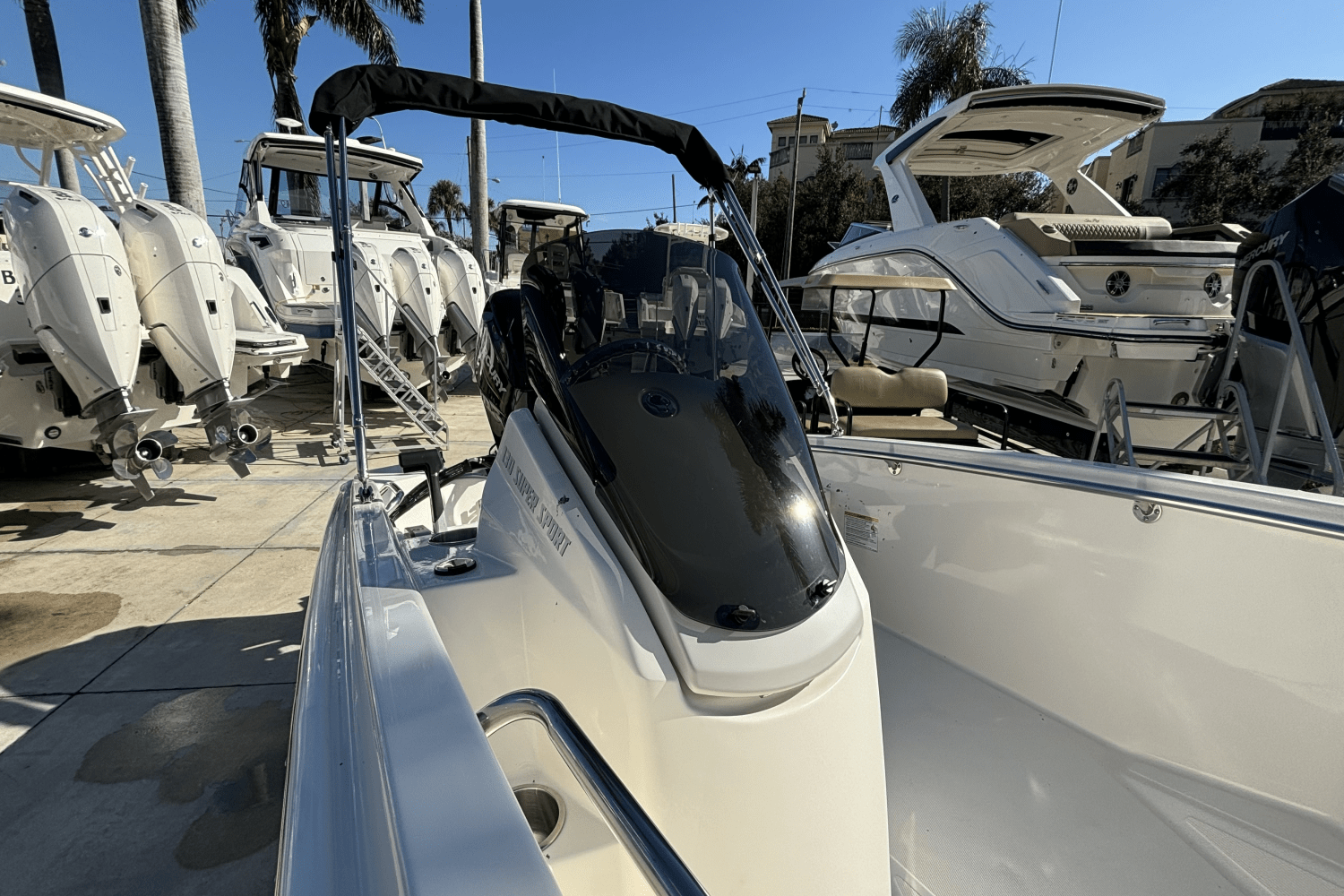 Slide: The Image of Boston Whaler 130 Super Sport 2025 - 16