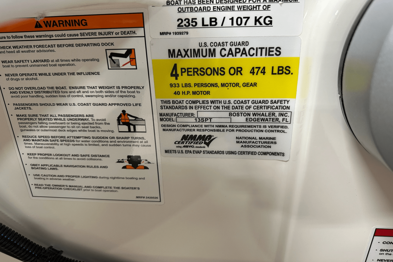 Slide: The Image of Boston Whaler 130 Super Sport 2025 - 19