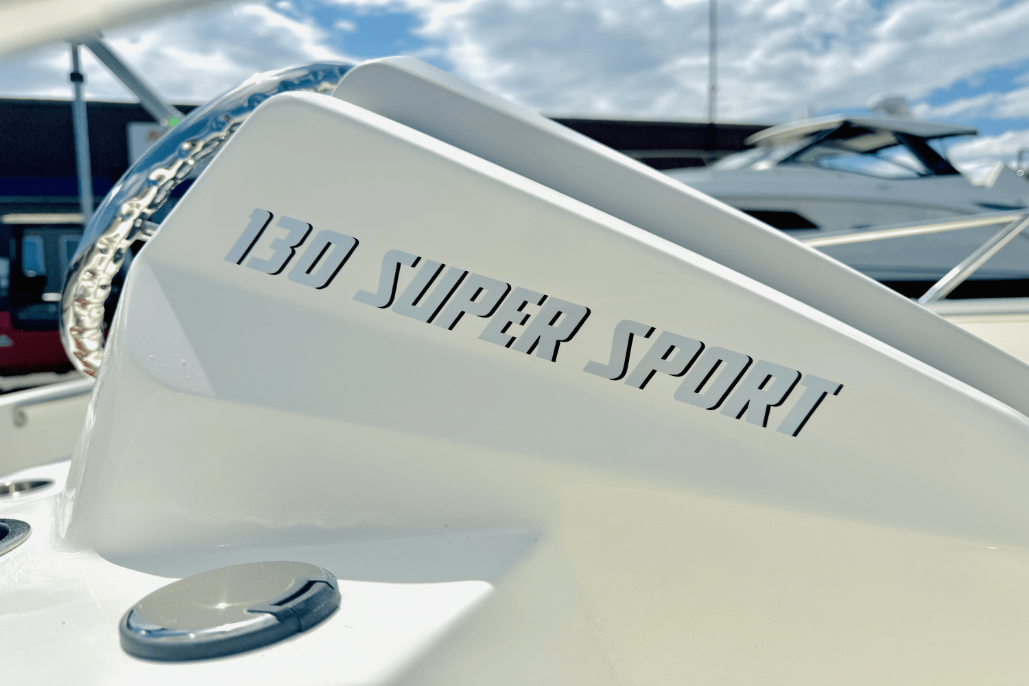 Slide: The Image of Boston Whaler 130 Super Sport 2025 - 20