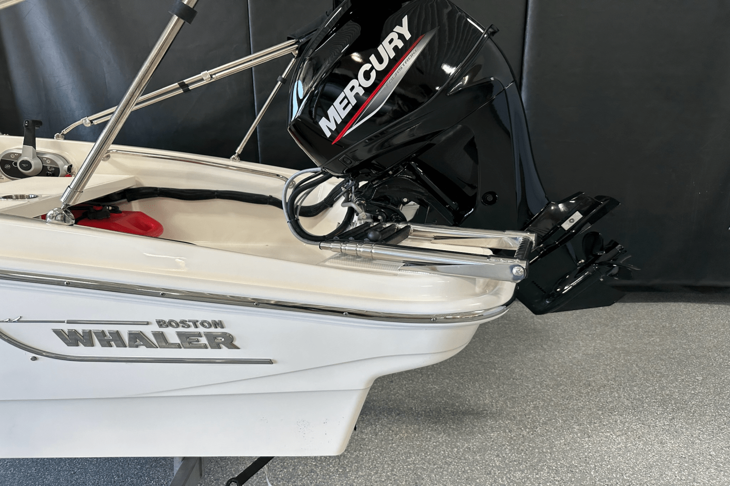 Slide: The Image of Boston Whaler 130 Super Sport 2025 - 26