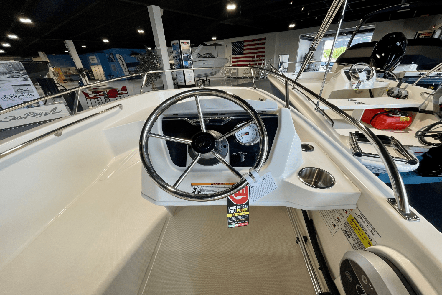 Slide: The Image of Boston Whaler 130 Super Sport 2025 - 3