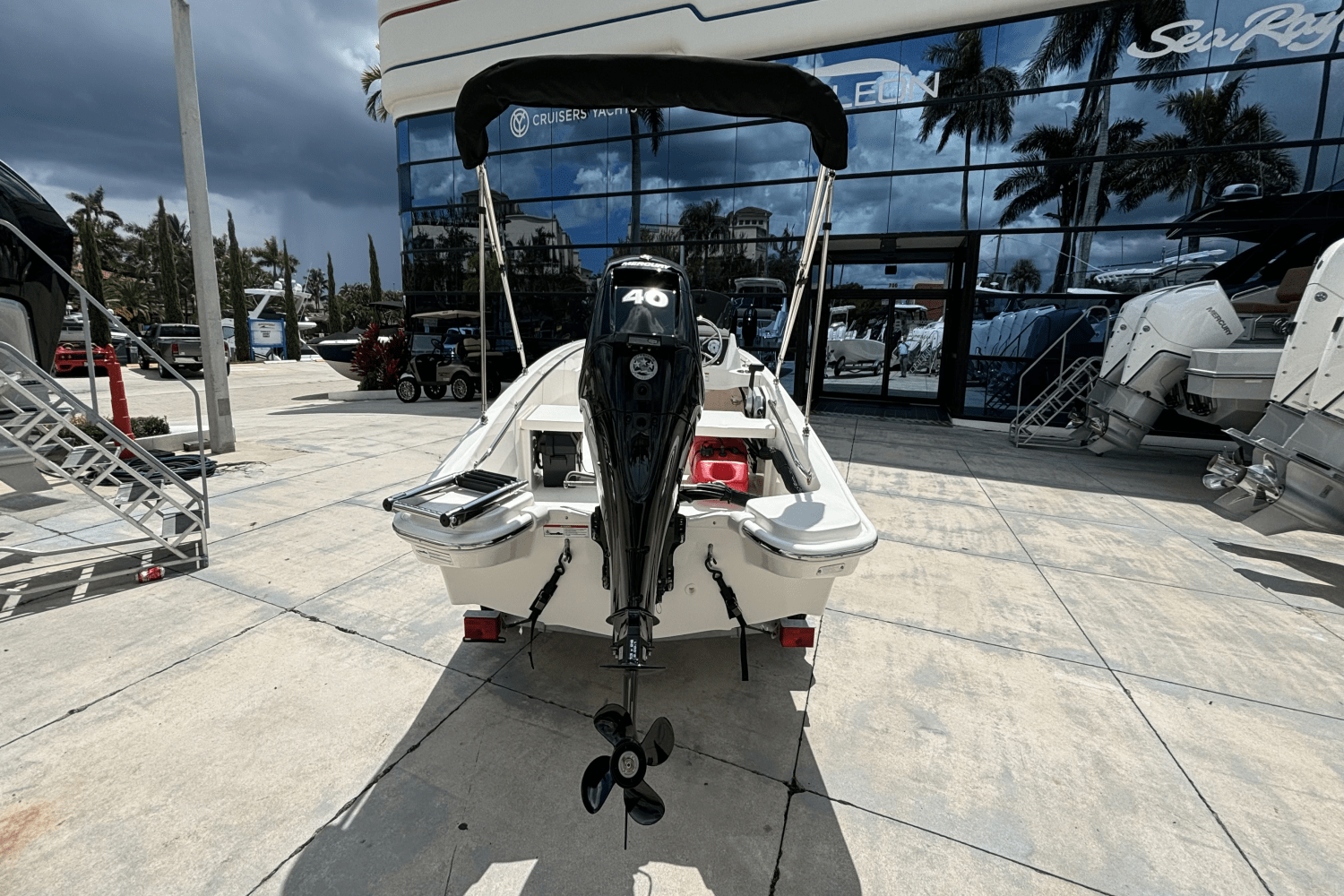 Slide: The Image of Boston Whaler 130 Super Sport 2025 - 3