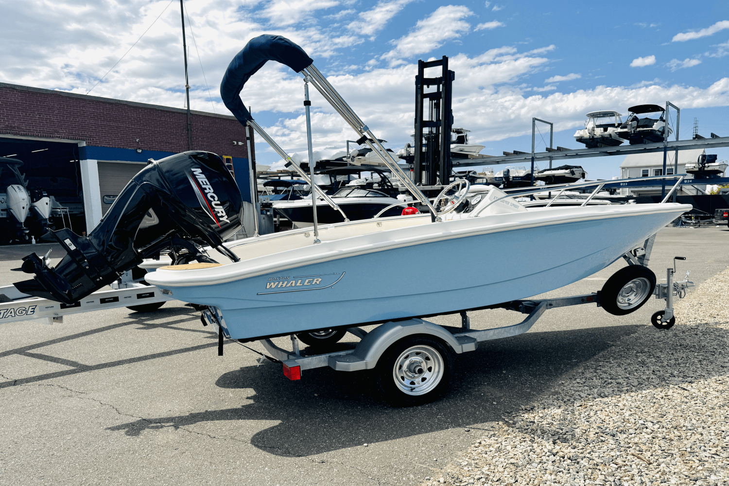 Slide: The Image of Boston Whaler 130 Super Sport 2025 - 3