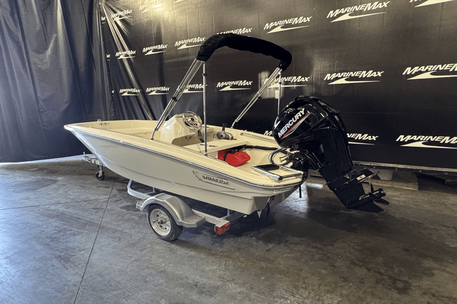 Slide: The Image of Boston Whaler 130 Super Sport 2025 - 3