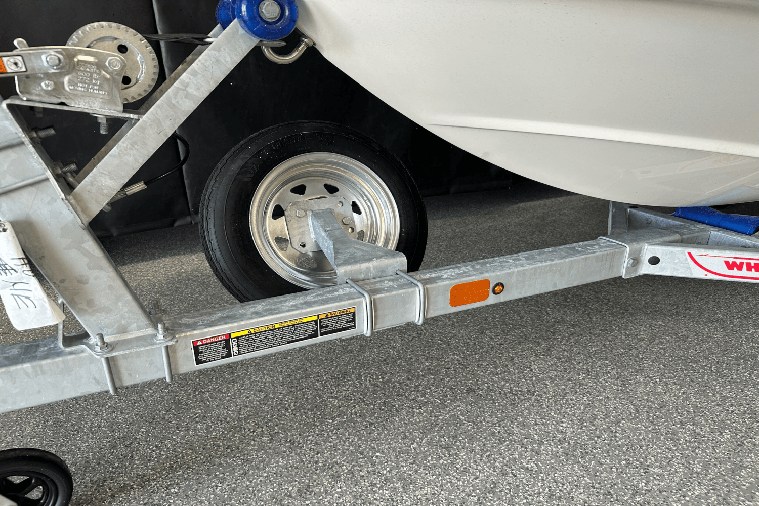 Slide: The Image of Boston Whaler 130 Super Sport 2025 - 3