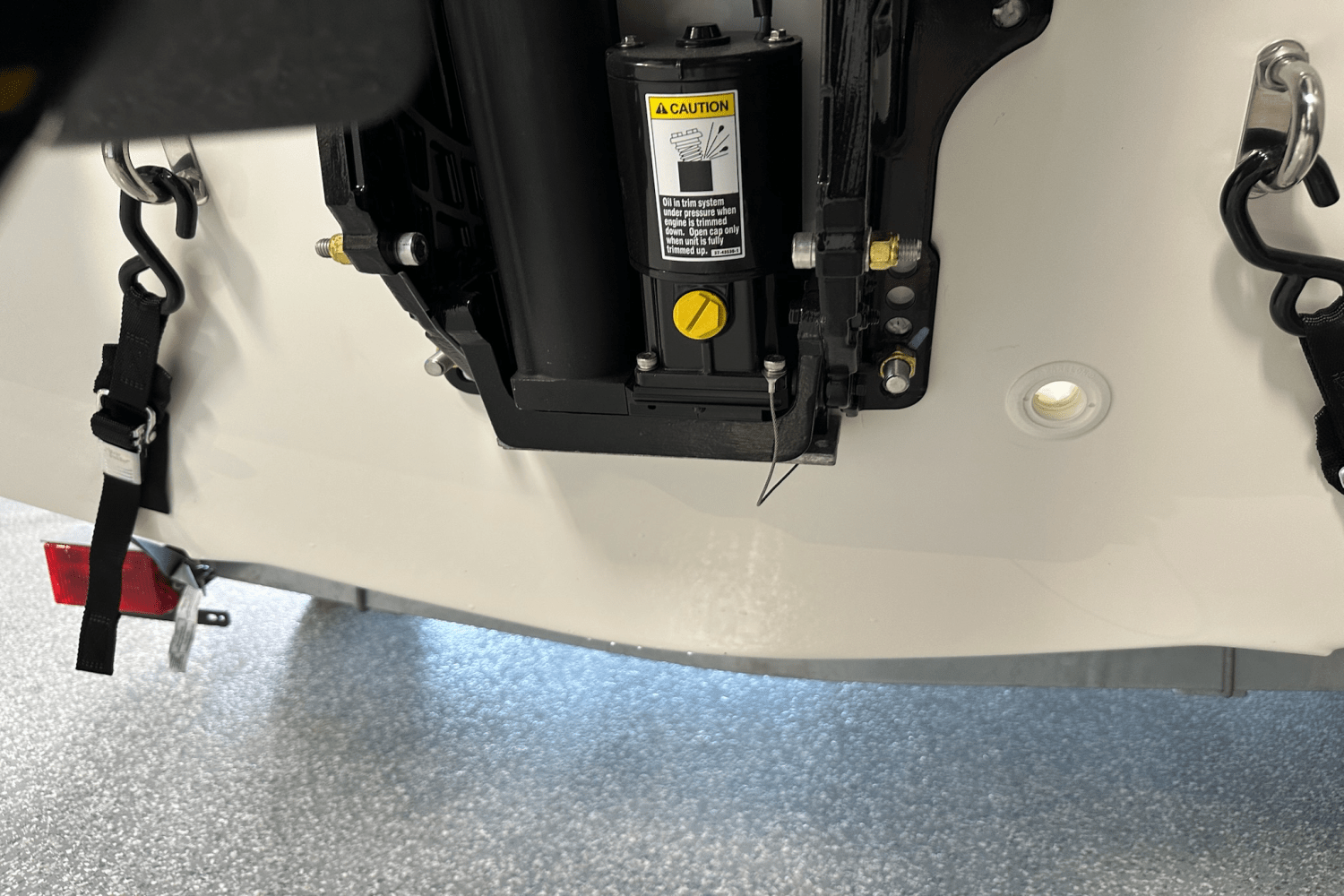 Slide: The Image of Boston Whaler 130 Super Sport 2025 - 30