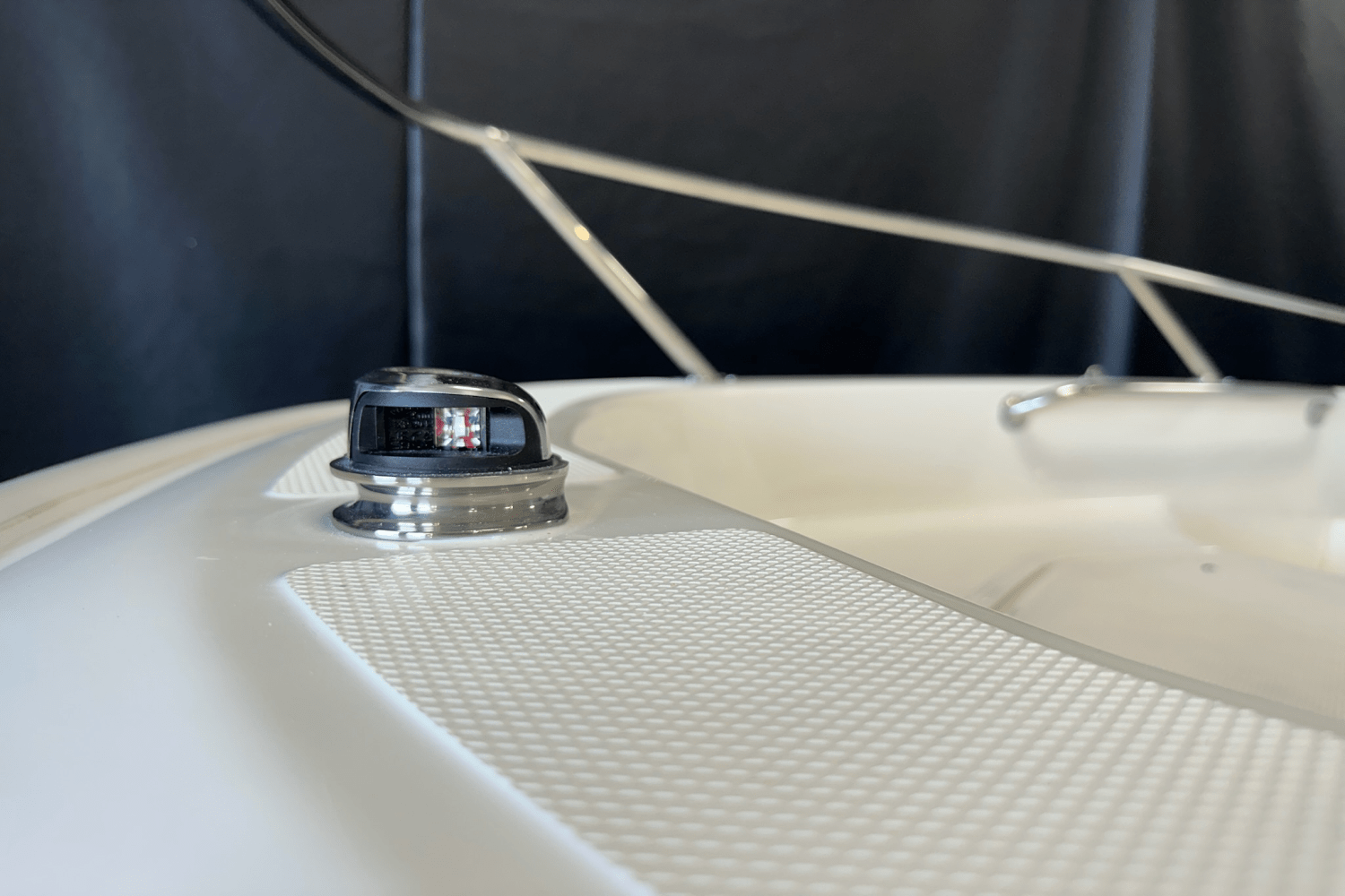 Slide: The Image of Boston Whaler 130 Super Sport 2025 - 5