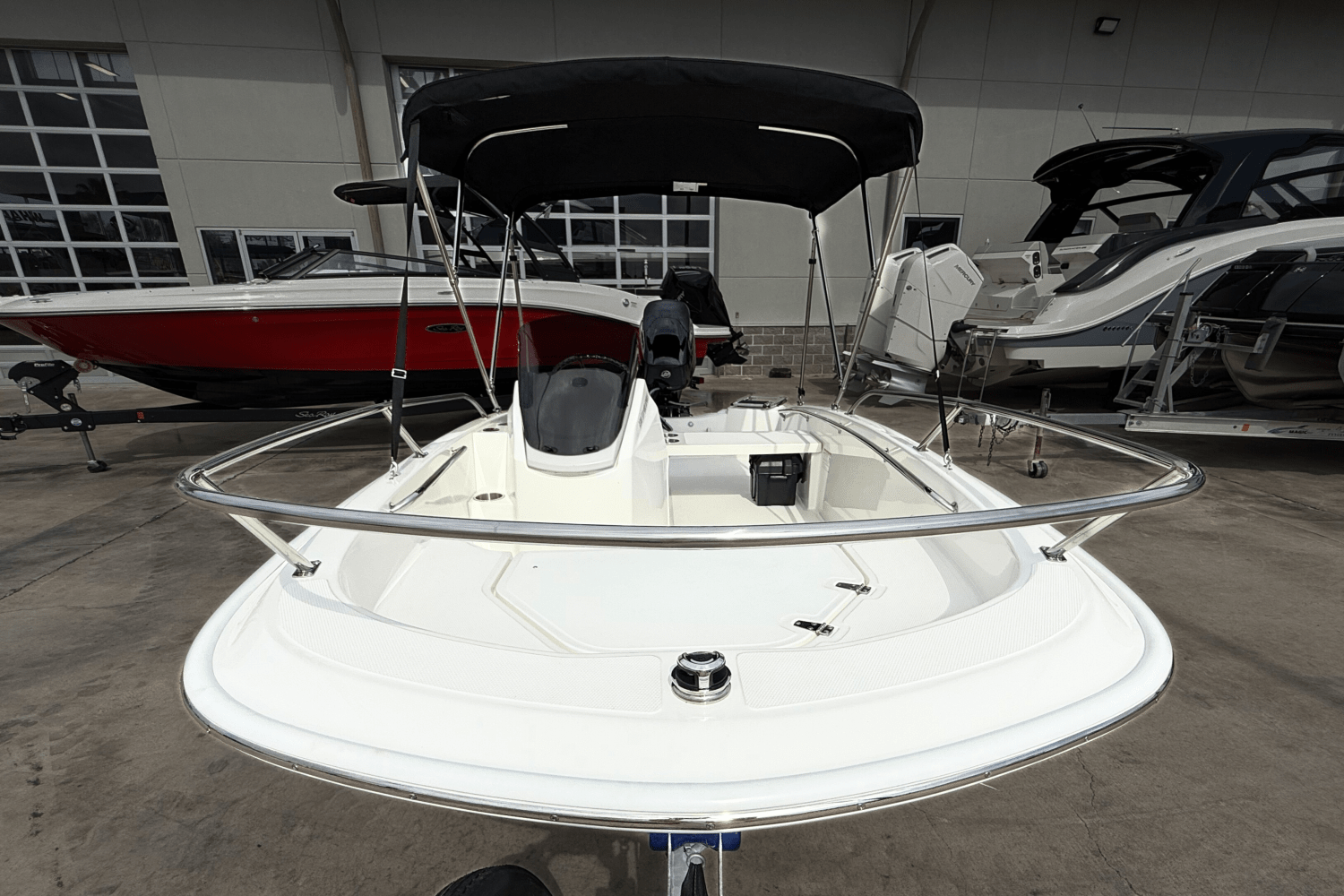 Slide: The Image of Boston Whaler 130 Super Sport 2025 - 5